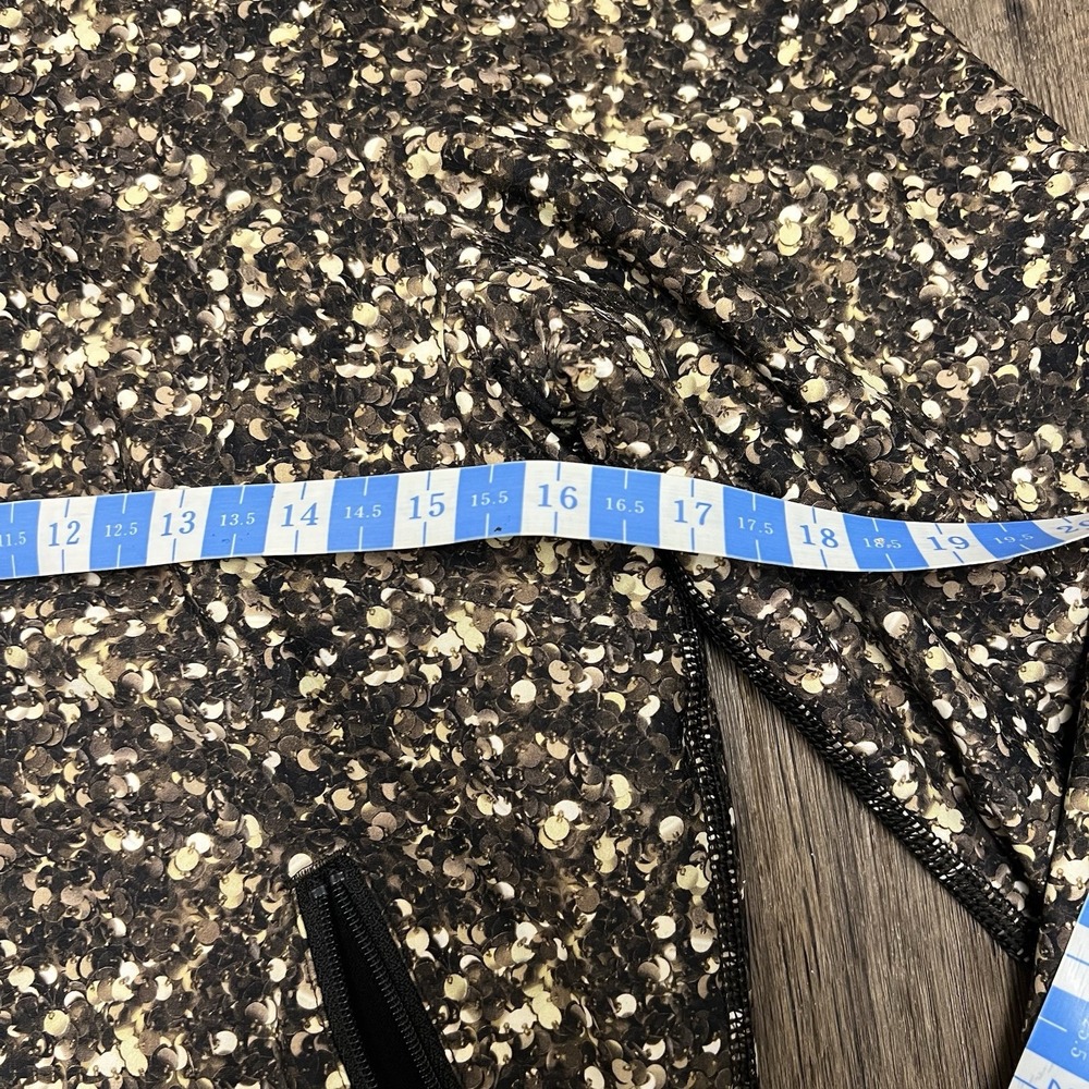Lululemon Reversible Party Bomb Jacket Women's Size S/M Black Gold NYE Exclusive - Picture 8 of 10